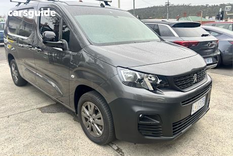 Grey 2023 Peugeot Partner Commercial PRO F