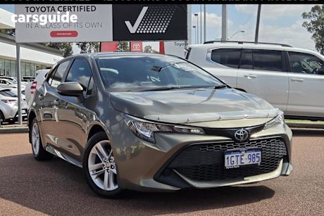 Grey 2018 Toyota Corolla Hatchback Ascent Sport