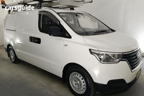 White 2018 Hyundai Iload Van 3S Liftback