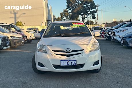 White 2007 Toyota Yaris Sedan YRS F