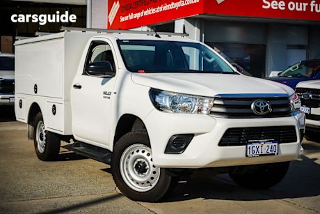 White 2019 Toyota Hilux Cab Chassis Sr (4X4)
