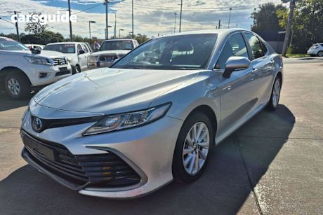Silver 2022 Toyota Camry Sedan ASCENT F