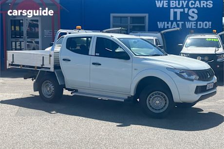 White 2017 Mitsubishi Triton Ute Tray GLX R