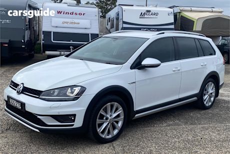 White 2016 Volkswagen Golf SUV ALLTRACK 132TSI 4WD