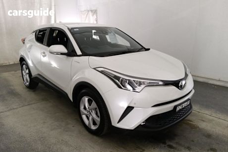 White 2018 Toyota C-HR Wagon (2Wd)