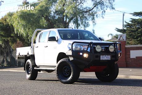 White 2020 Toyota Hilux Double Cab Pick Up Sr (4X4)