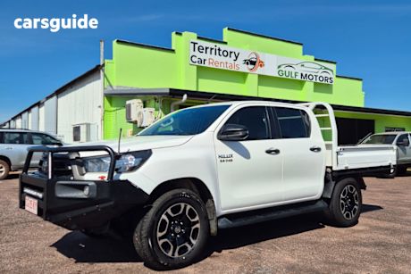 White 2020 Toyota Hilux Double Cab Chassis Sr (4X4)