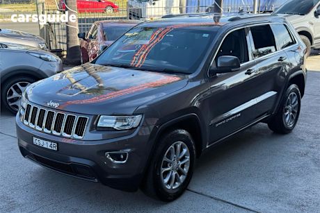 Grey 2014 Jeep Grand Cherokee SUV LAREDO 4X4