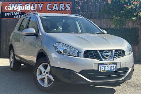 Silver 2013 Nissan Dualis Hatch +2 ST F