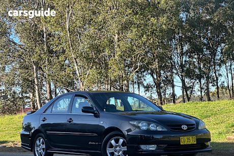 2004 Toyota Camry Sedan Sportivo