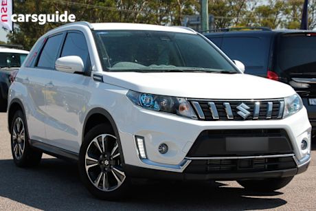 White 2023 Suzuki Vitara SUV TURBO F
