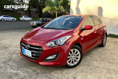 Burgundy 2015 Hyundai I30 Hatchback Active