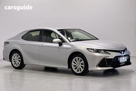 Silver 2024 Toyota Camry Sedan ASCENT F