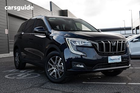 Black 2025 Mahindra XUV700 SUV AX7L F