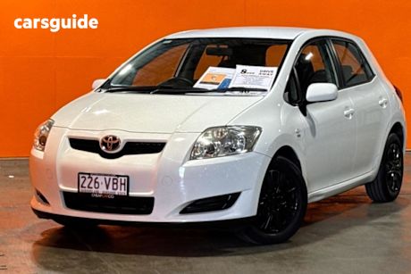 White 2008 Toyota Corolla Hatchback Ascent