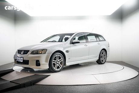 White 2011 Holden Commodore SUV SV6 R