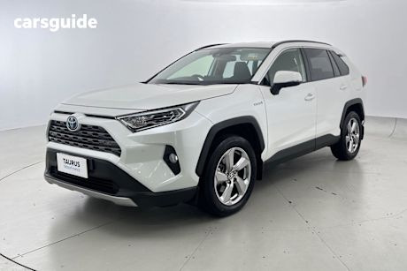 White 2020 Toyota RAV4 SUV GXL F