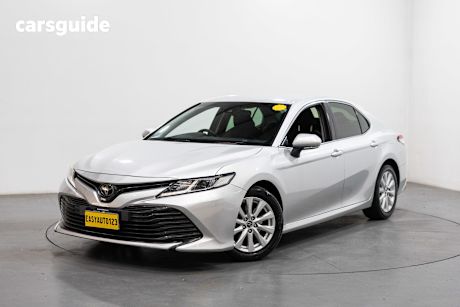 Silver 2018 Toyota Camry Sedan Ascent