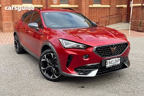 Red 2023 Cupra Formentor SUV VZE F