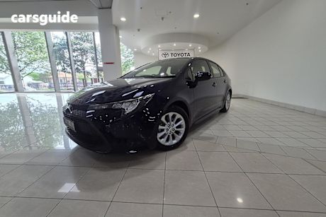 Blue 2021 Toyota Corolla Sedan SX F