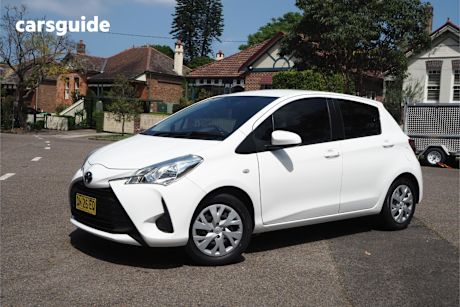 White 2019 Toyota Yaris Hatch ASCENT