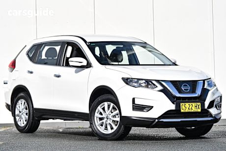 White 2018 Nissan X-Trail SUV ST F