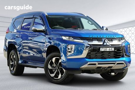 Blue 2024 Mitsubishi Pajero Sport SUV EXCEED 4X4