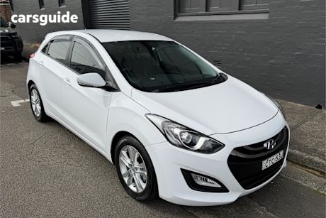 White 2014 Hyundai I30 Hatchback Trophy