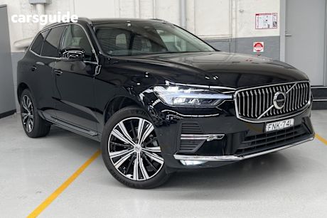 Black 2024 Volvo XC60 Wagon Ultra B5 Bright Mhev