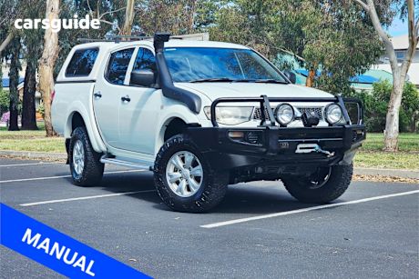White 2013 Mitsubishi Triton Ute Tray GL-R 4X4