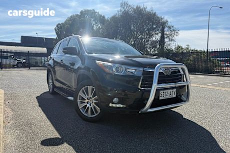 Black 2014 Toyota Kluger Wagon Grande (4X2)