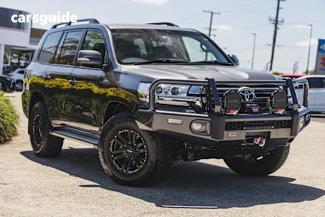 Grey 2017 Toyota Landcruiser SUV ALTITUDE 4X4