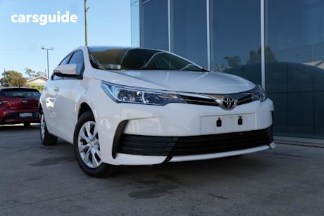 White 2019 Toyota Corolla Sedan