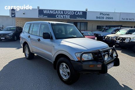 Silver 2004 Mitsubishi Pajero Wagon Glx Lwb (4X4)
