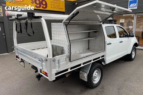 White 2020 Isuzu D-MAX Crew Cab Chassis Sx (4X4)