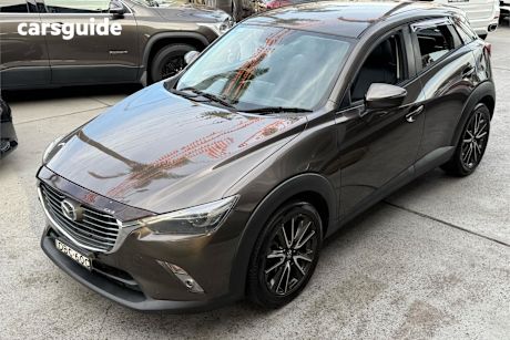 Grey 2015 Mazda CX-3 SUV STOURING F