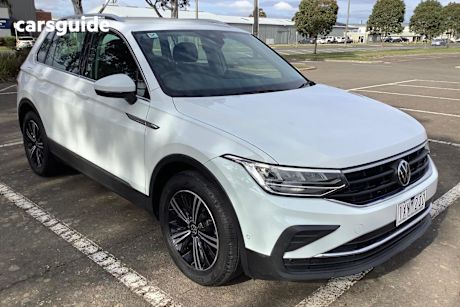 White 2023 Volkswagen Tiguan SUV 110TSI LIFE F