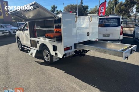 White 2021 Toyota Hilux Cab Chassis Sr (4X4)