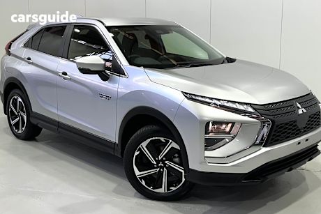 Silver 2024 Mitsubishi Eclipse Cross SUV PHEV ES 4X4
