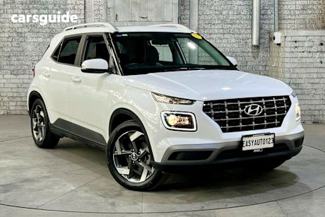 White 2022 Hyundai Venue Wagon Elite (Black) Sunroof