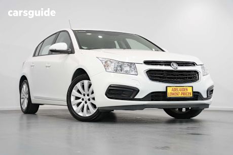 White 2016 Holden Cruze Hatch EQUIPE F