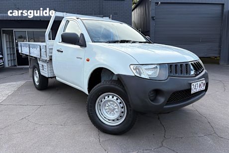 White 2007 Mitsubishi Triton Cab Chassis Glx