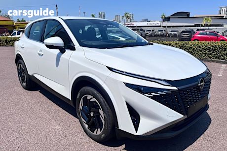White 2025 Nissan Qashqai SUV ST-L F