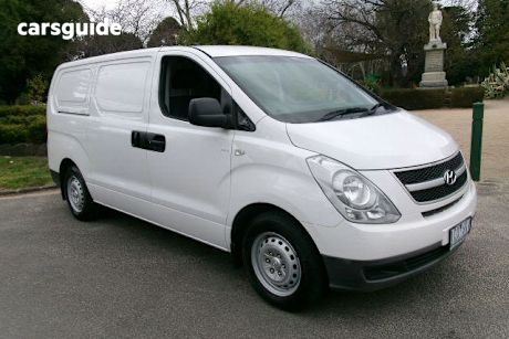 White 2014 Hyundai Iload Commercial R