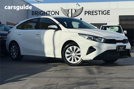 White 2024 Kia Cerato Sedan S