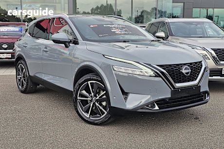 Grey 2023 Nissan Qashqai SUV TI F