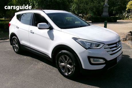 White 2013 Hyundai Santa FE SUV ACTIVE 4X4