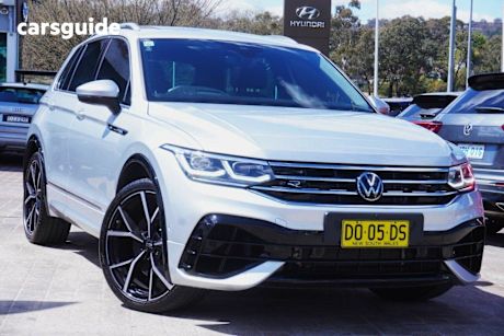 Silver 2023 Volkswagen Tiguan Wagon 235Tsi R