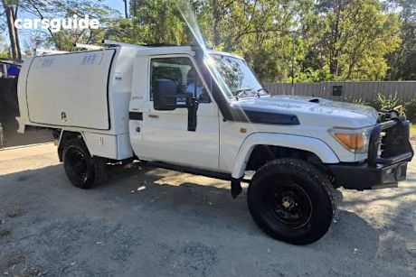 White 2010 Toyota Landcruiser Ute Tray GX 4X4