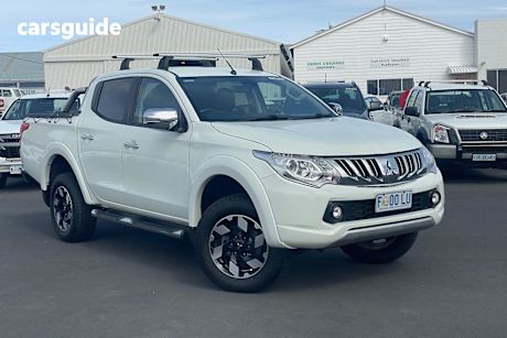 White 2016 Mitsubishi Triton Ute Tray EXCEED 4X4